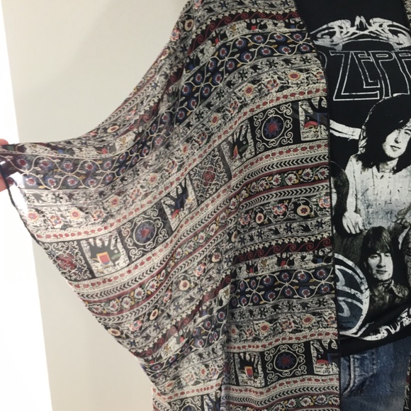 Elephant print Kimono One size - Picture 9 of 9